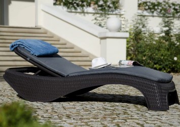 Poduszki na leżanki, czyli jak wprowadzić komfort nie tylko do kawiarnianego ogródka?