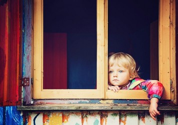 Zabezpieczenie balkonu przed dziećmi - praktyczne wskazówki